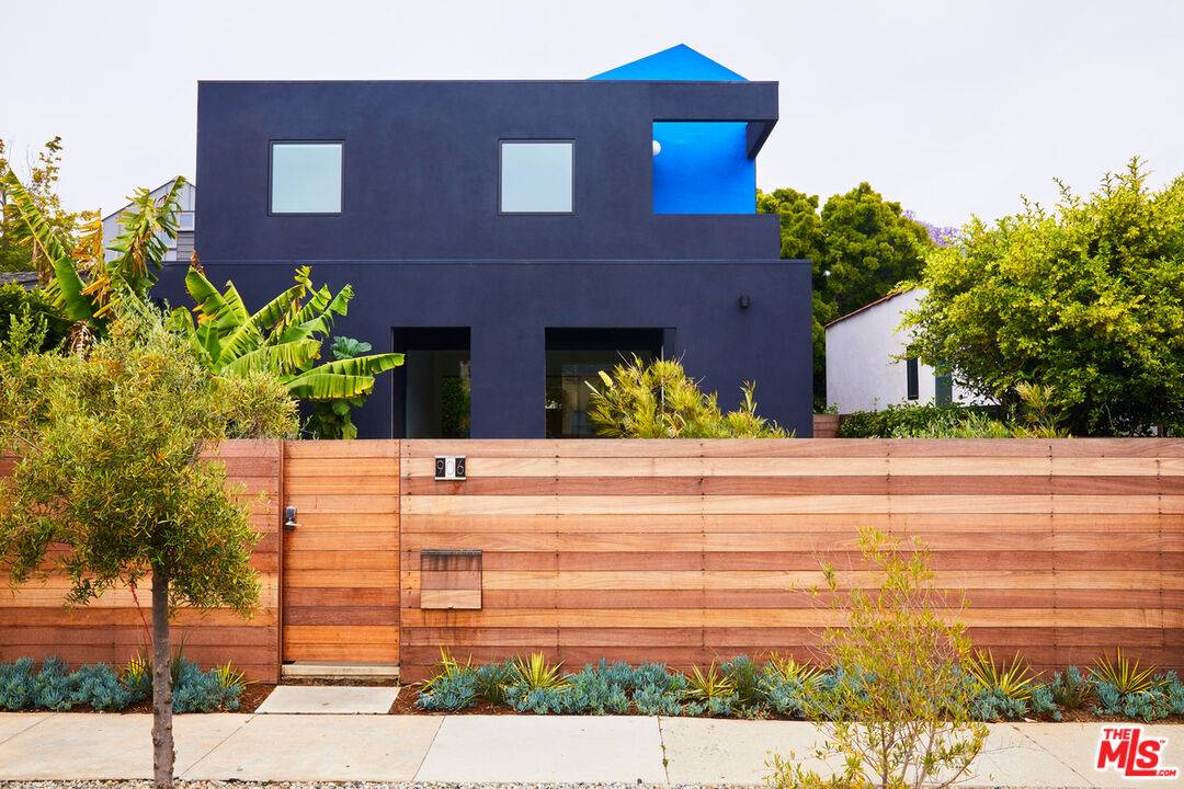 906   Superba Ave 3BR Marina Del Rey La