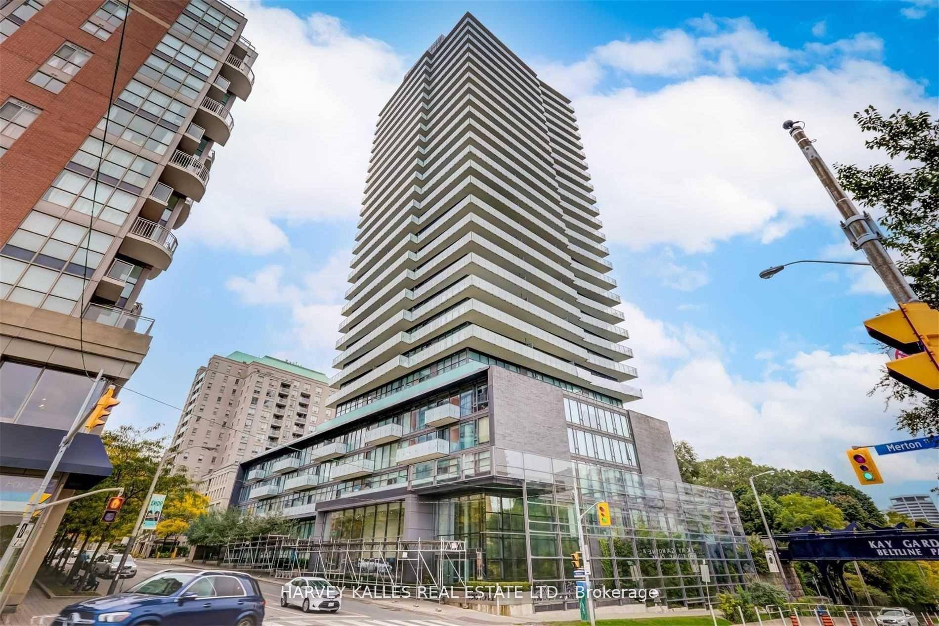 A Rare Opportunity To Live In A Spectacular Unit At The Luxurious Myc Building !