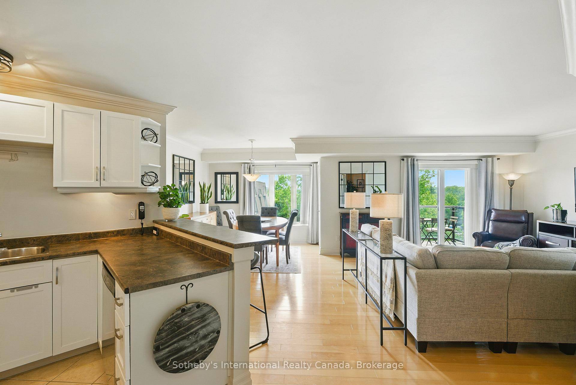 Embrace a lifestyle of ease with this stunning low maintenance condo unit, perfectly located in Muskoka.