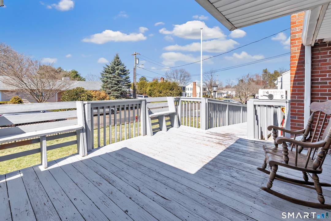 Discover the perfect blend of comfort, versatility, and accessibility in this charming single family home nestled in the heart of Meriden, CT.
