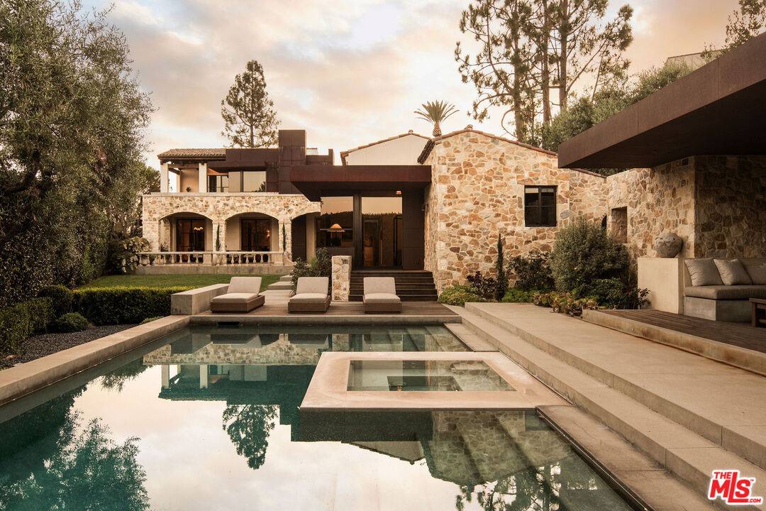 976 N Alpine Dr 5BR Beverly Hills Post Office | B.H.P.O. La