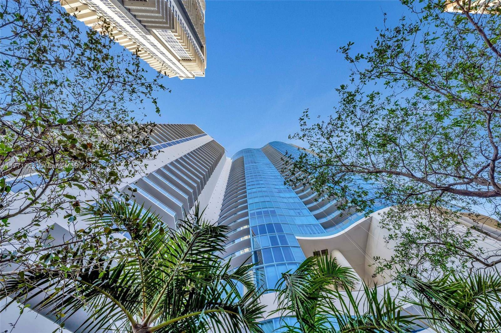 Lease or Lease Option amp ; lock in your price today If you need to move in now, or would like to buy but waiting for rates to drop or ...