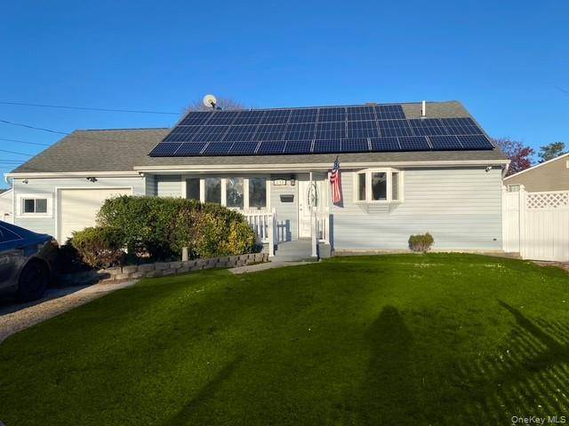 Welcome to this spacious 5 Bedroom, 3 full bath home located in the heart of Brentwood.