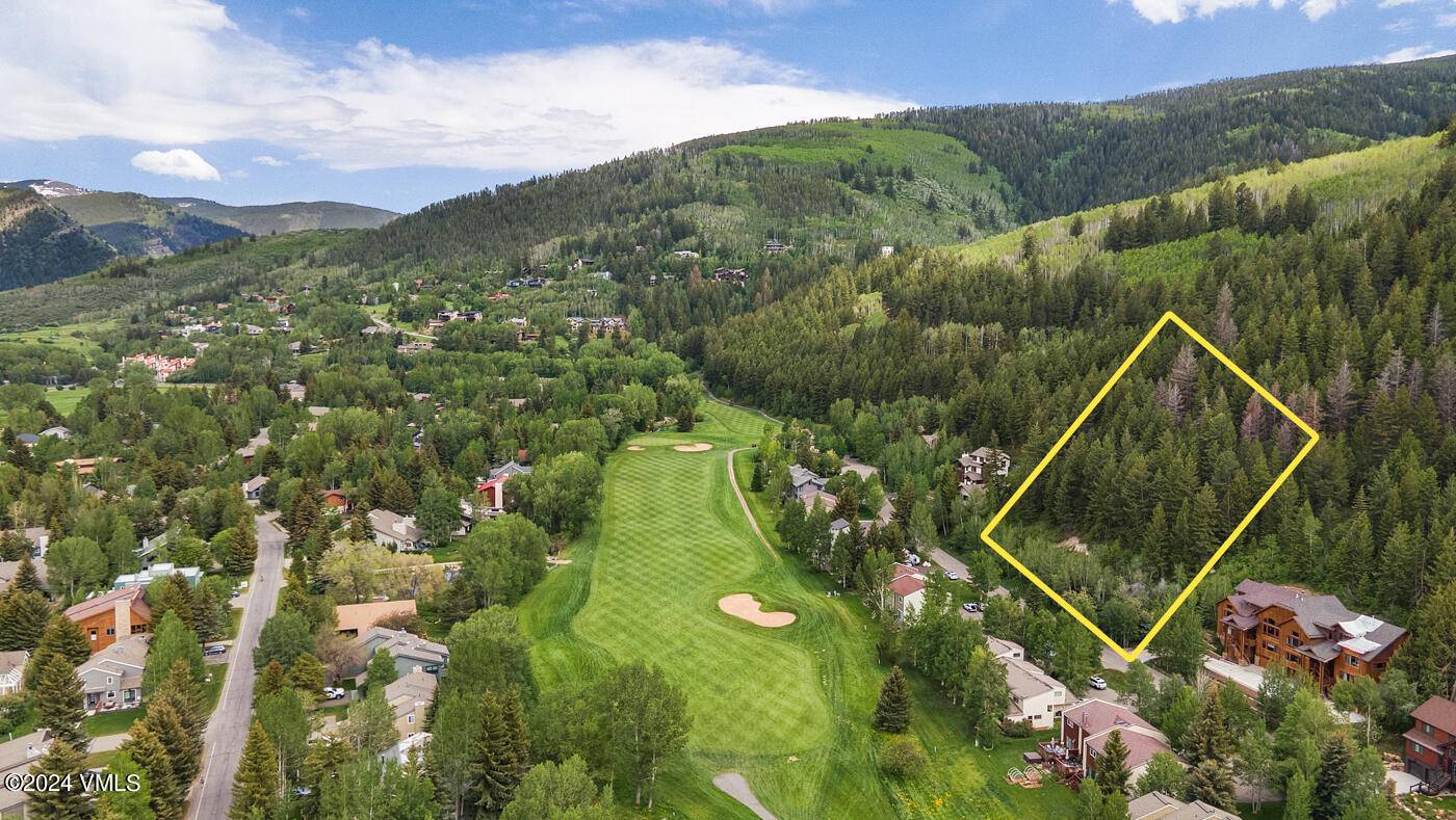 Welcome to a rare gem in the heart of EagleVail on one of the community's nicest streets.