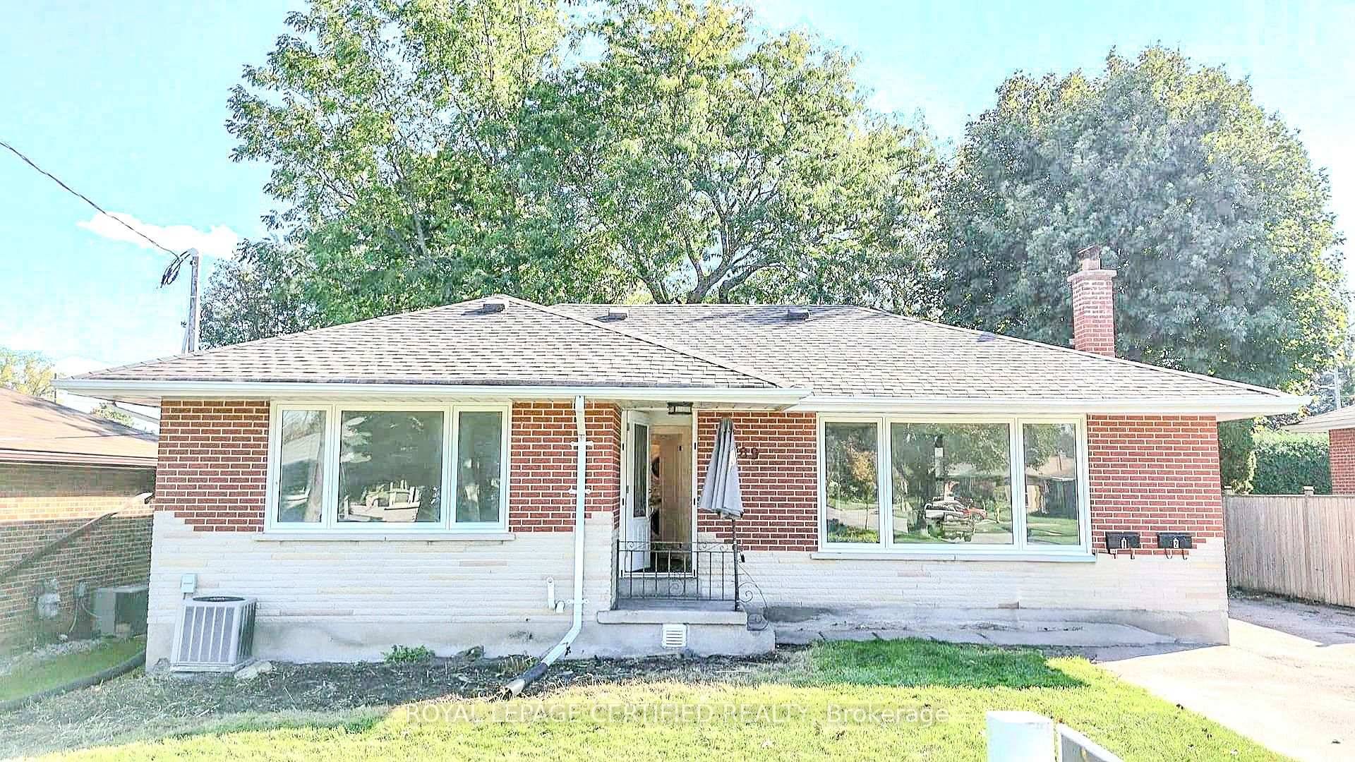 This exceptional legal duplex at 789 Regent Drive is a must see for both investors and buyers looking for a home with rental income potential.