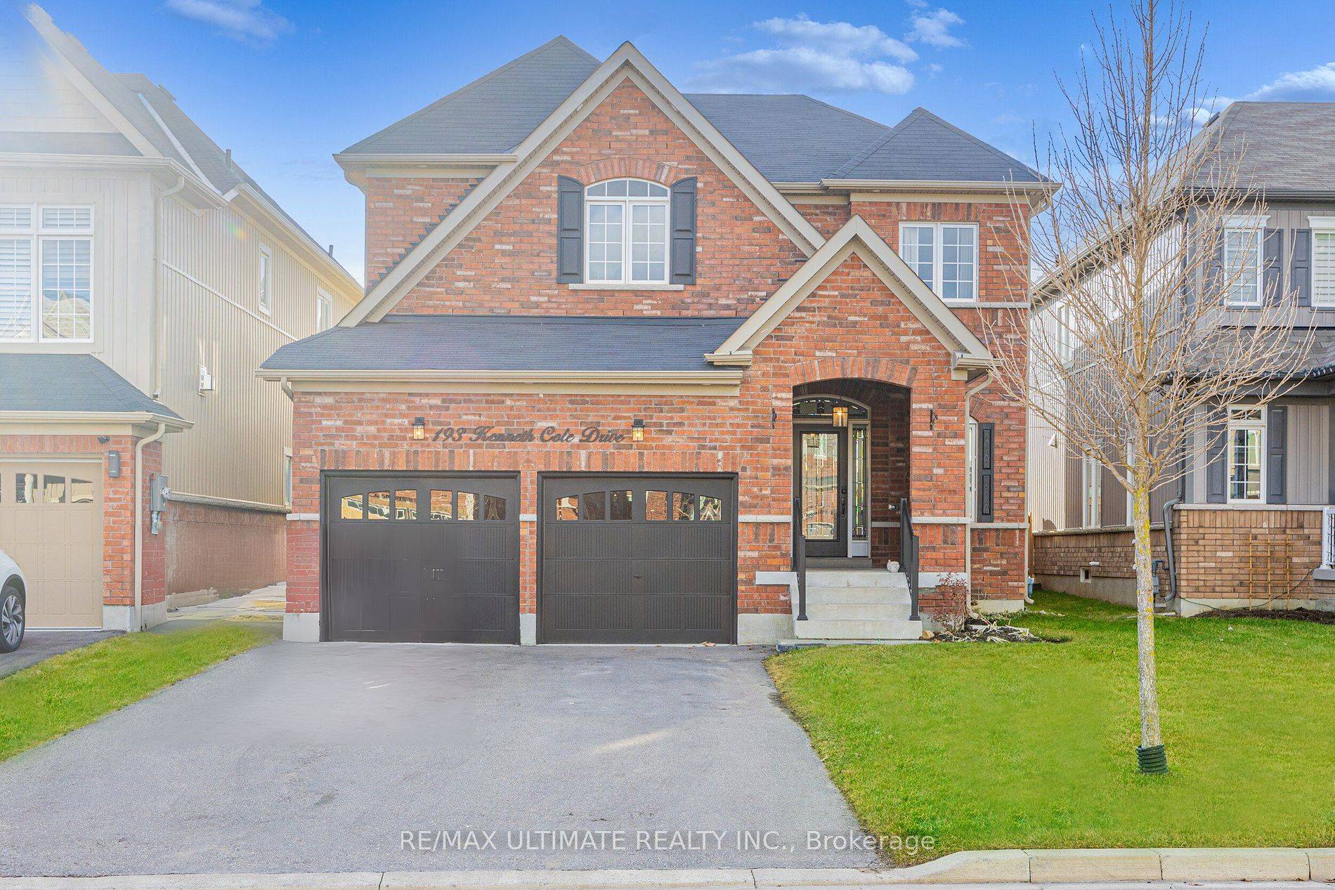 Stunning 4 Bed, 4 Bath Detached Home W Finished Basement In Bowmanville's Most Desirable Northglen Community.