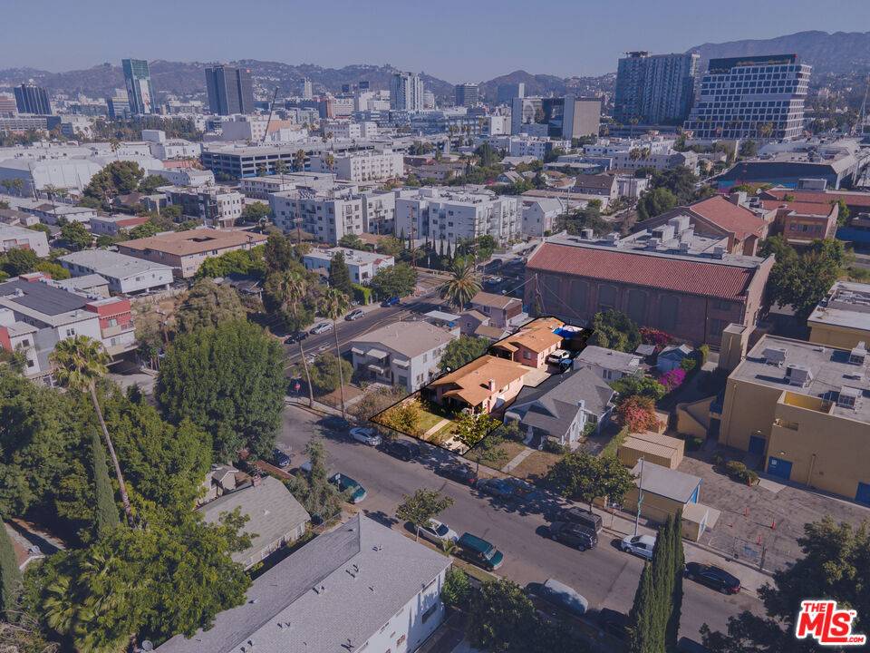 5851 La Mirada Ave 4BR Hancock Park La