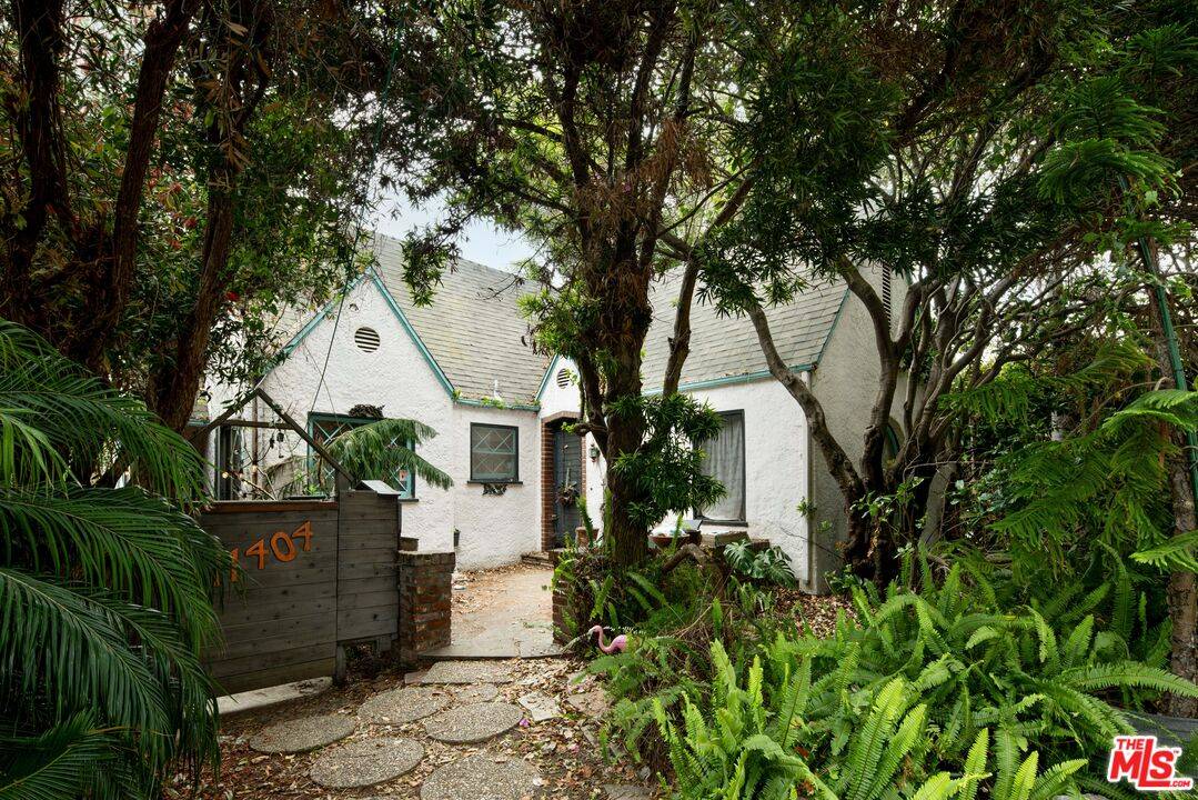 11404   Biona Dr 2BR Marina Del Rey La