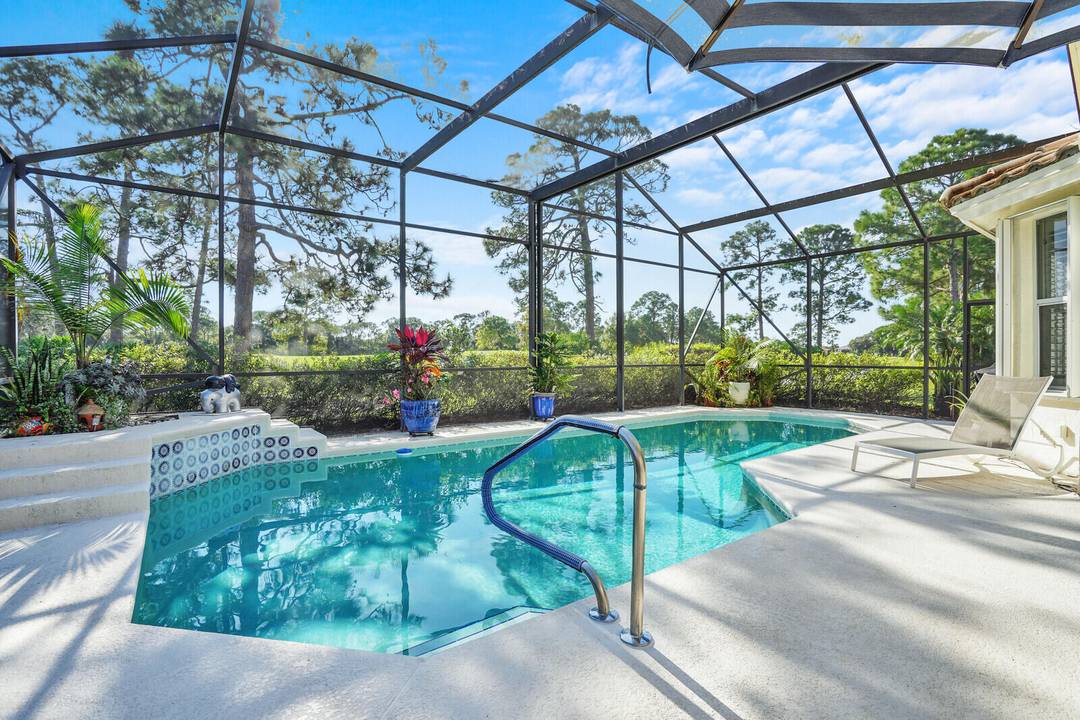 LUXURY FULLY FURNISHED TURNKEY POOL HOME IN PGA VILLAGE.