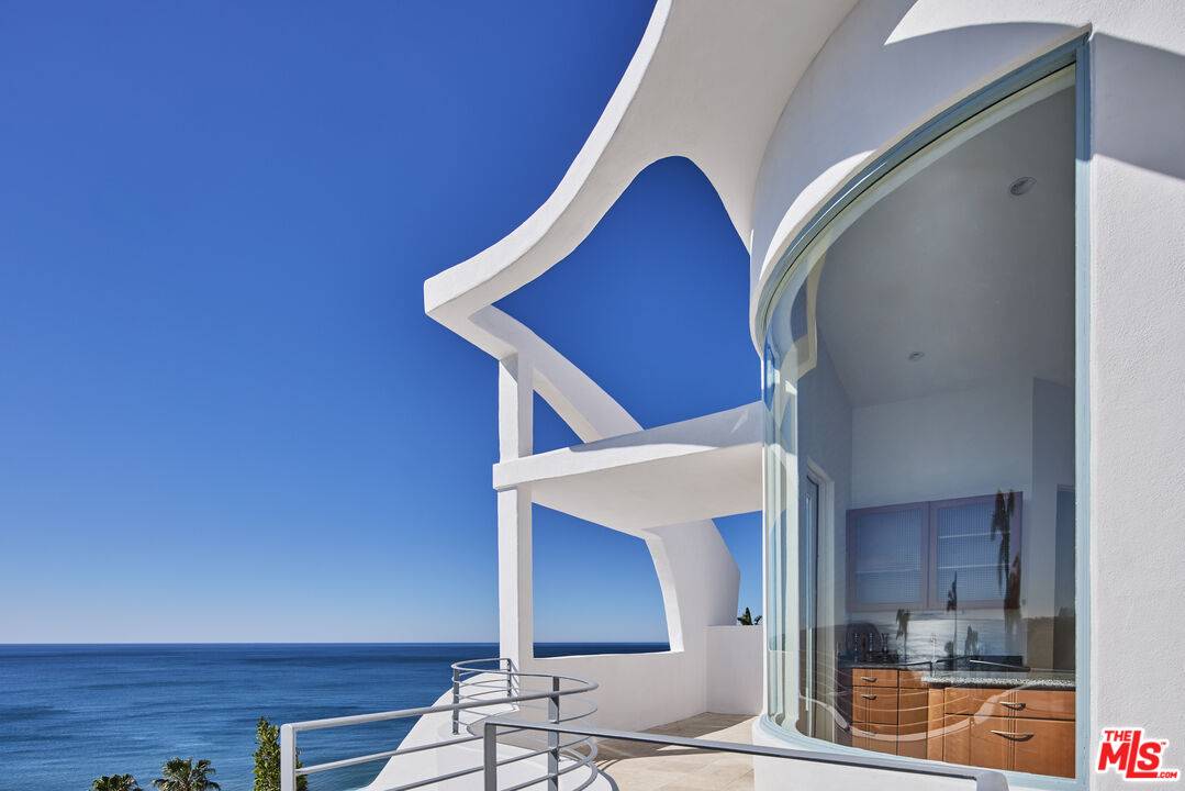 3885   Rambla Orienta 5BR Malibu La