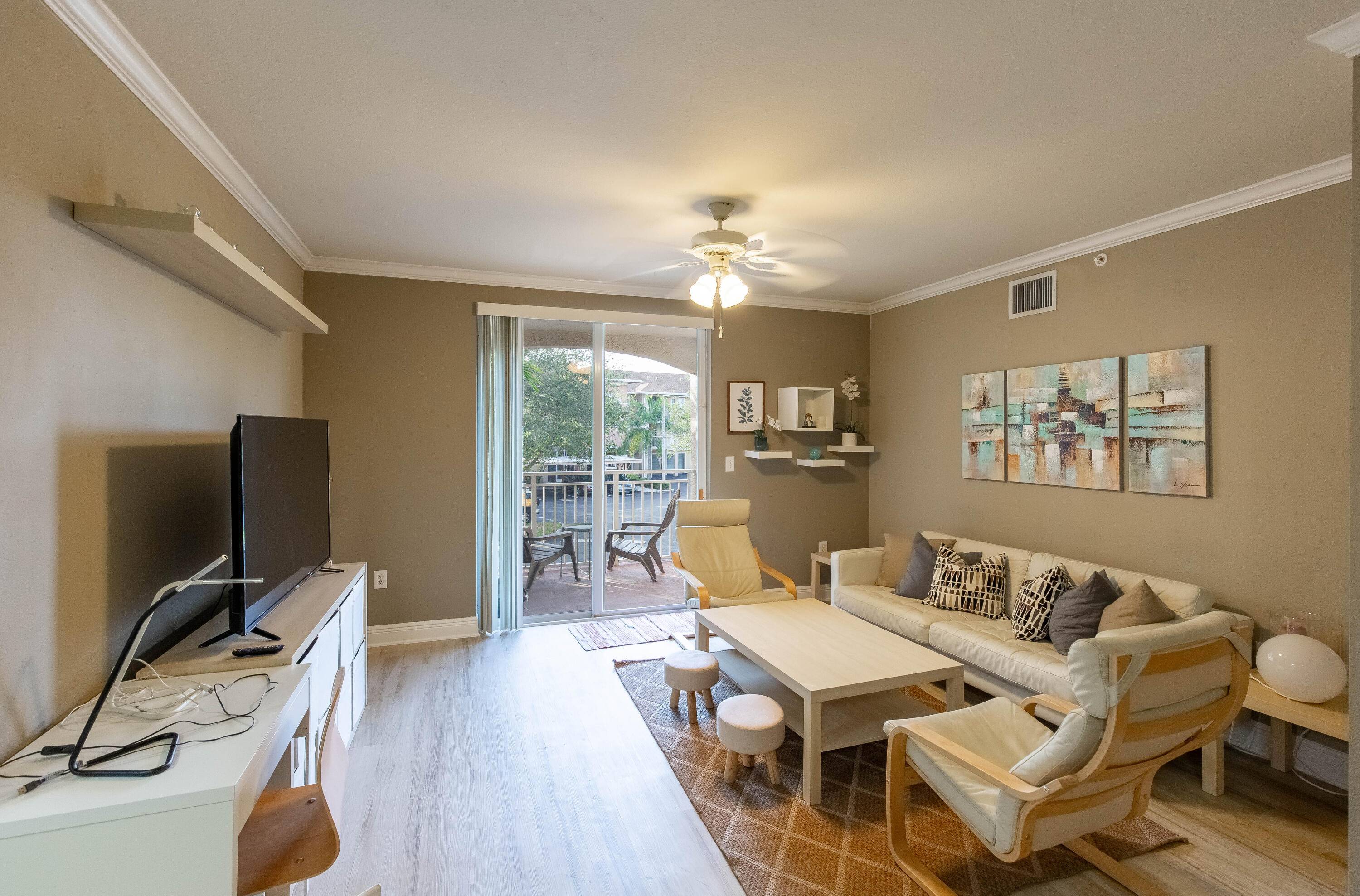 127969 ; Condo Unit for Sale in a Prime Location !