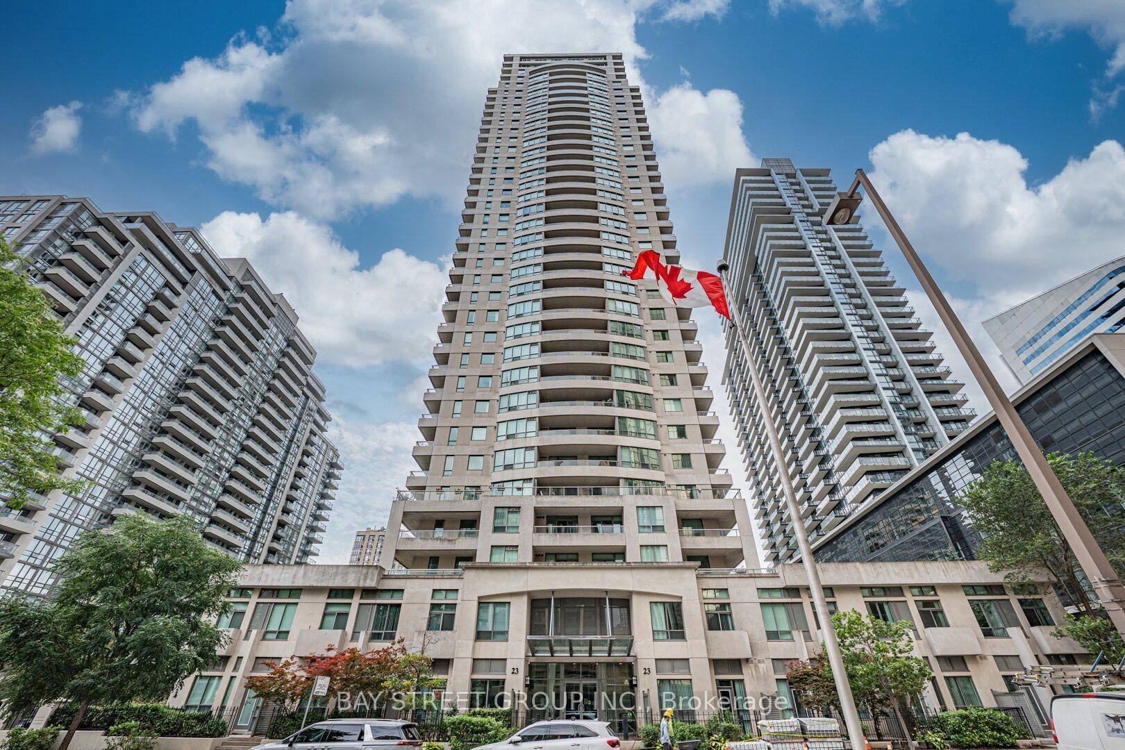 Bright and spacious 2 bedroom, 2 bath corner suite with a highly sought after split layout.
