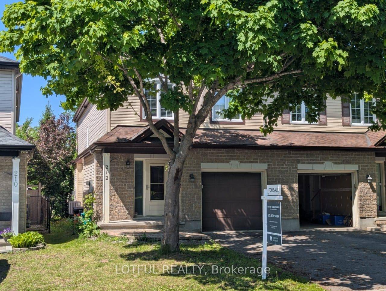 This executive semi detached home is located in a family friendly neighborhood within a walking distance to Findley Creek Plaza.