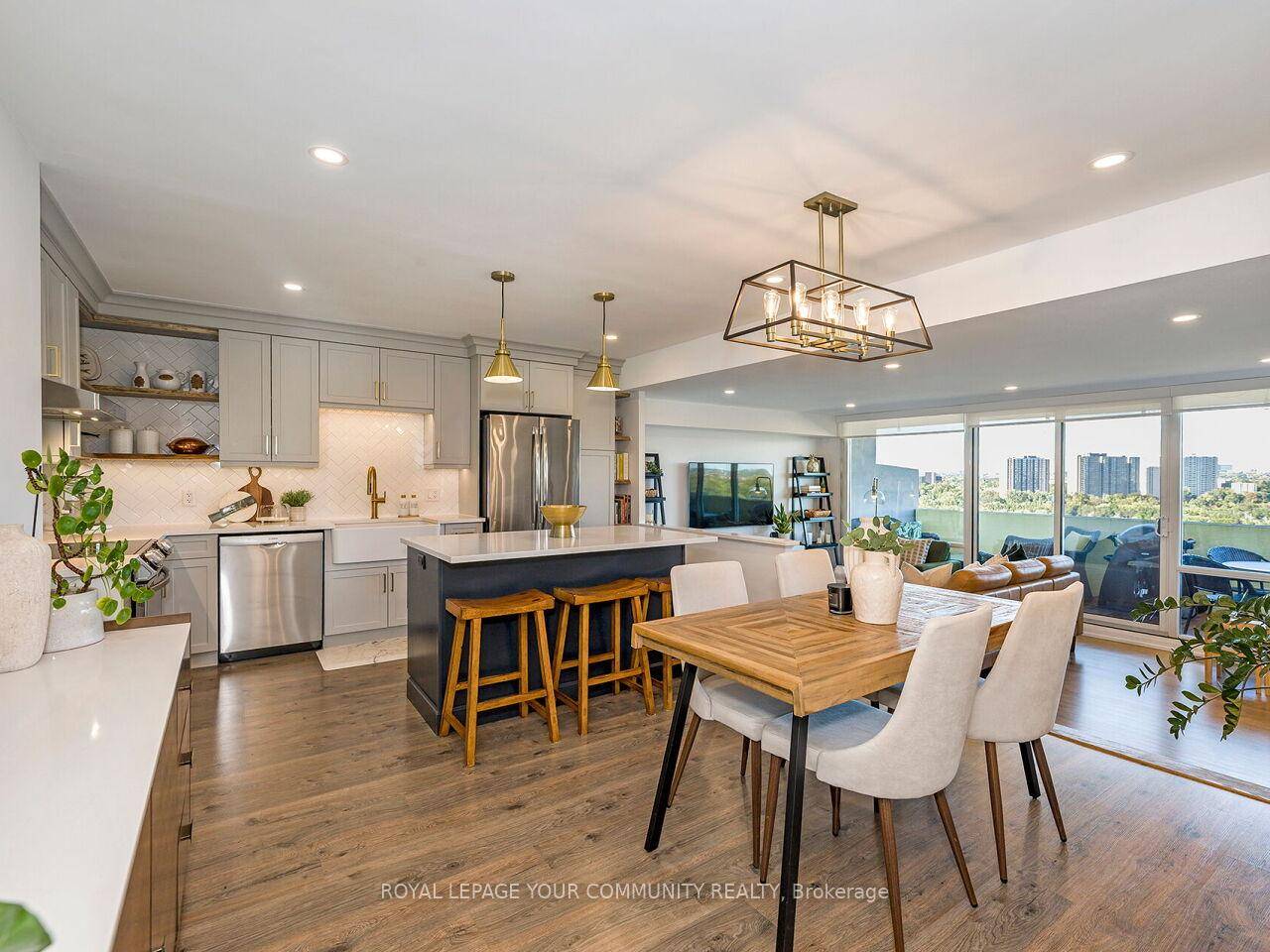 Rarely offered modern penthouse suite with 2 parking spaces at Lambton Square.