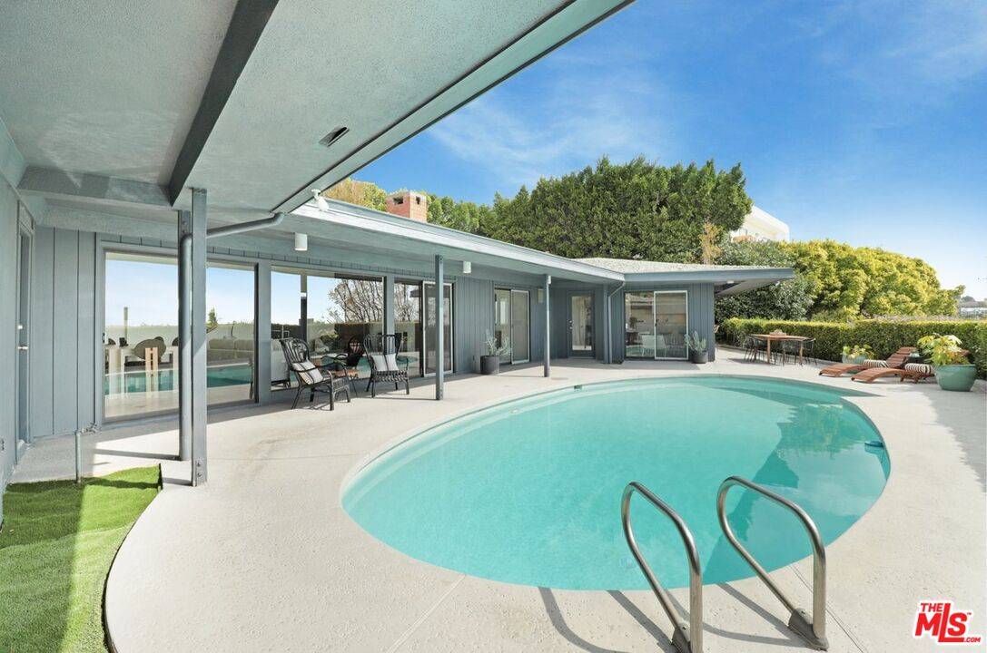 1492 Blue Jay Way 3BR Sunset Strip La