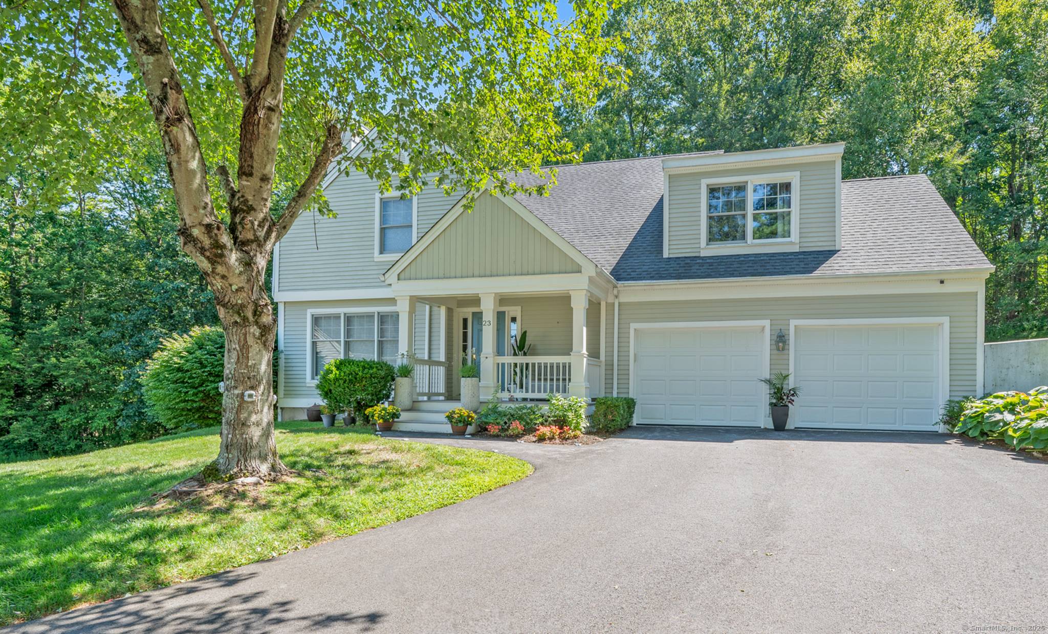 Come discover this beautifully maintained 3 bedroom, 2.