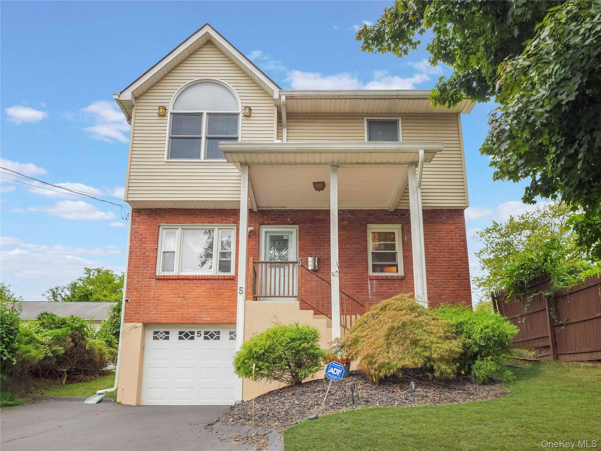 Welcome to this beautiful 3 bedroom, 2 full bath home offering 1, 350 sq.