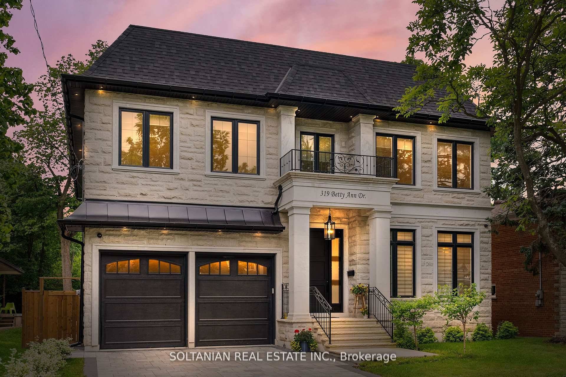 Luxurious living awaits in this newly built 5 bedroom, each with an ensuite for ultimate convenience and privacy.
