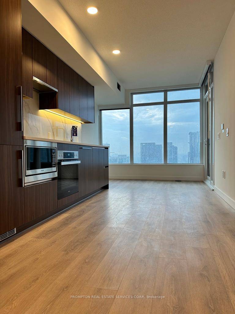 Spectacular Brand New Landmark Condos in Toronto's Waterfront Communities !
