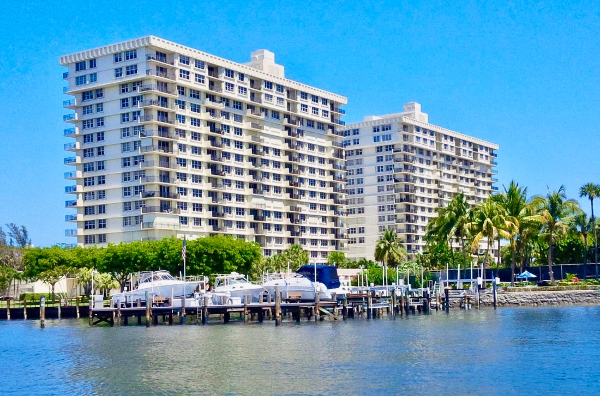 Stunning 2 Bed, 2 Bath Condo with Modern Upgrades Intracoastal Views.