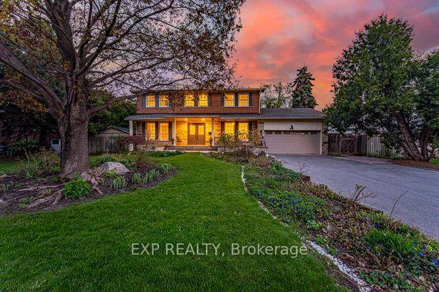 Stunning Executive Home in Prestigious Bramalea Woods.