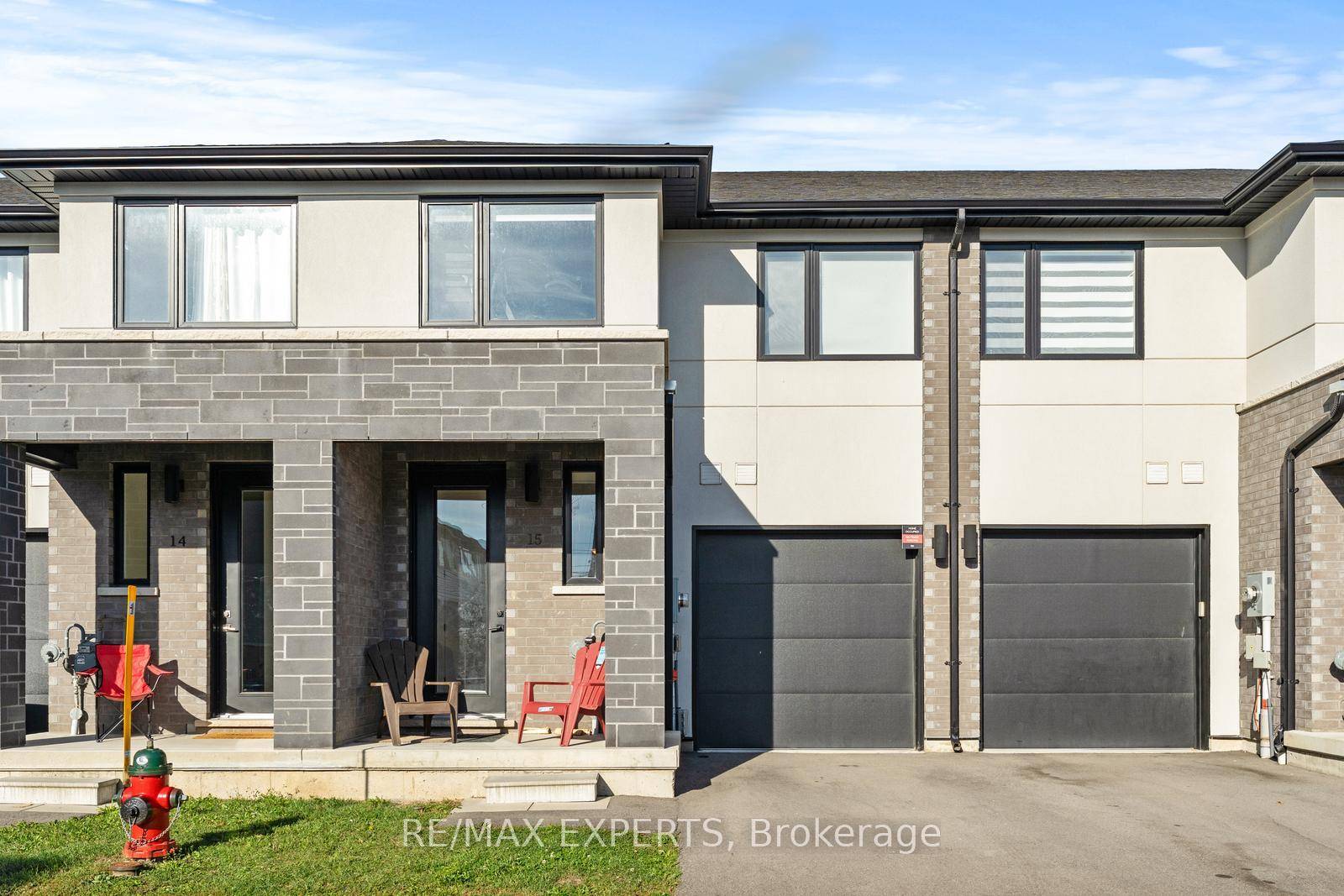 PRICED TO SELL ! ! ! Welcome to your dream home !