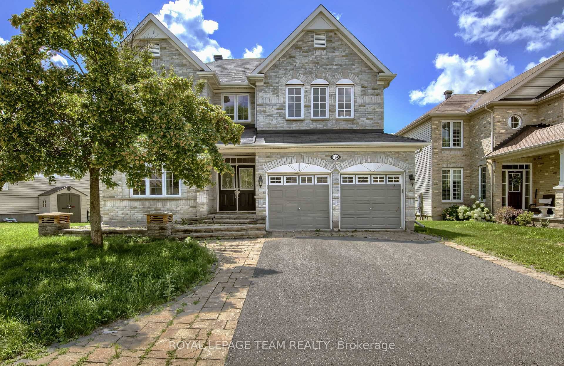 Spacious 4 bedroom, 3. 5 bath two storey home offering approximately 3035 sq ft above grade in sought after Stonebridge Barrhaven.