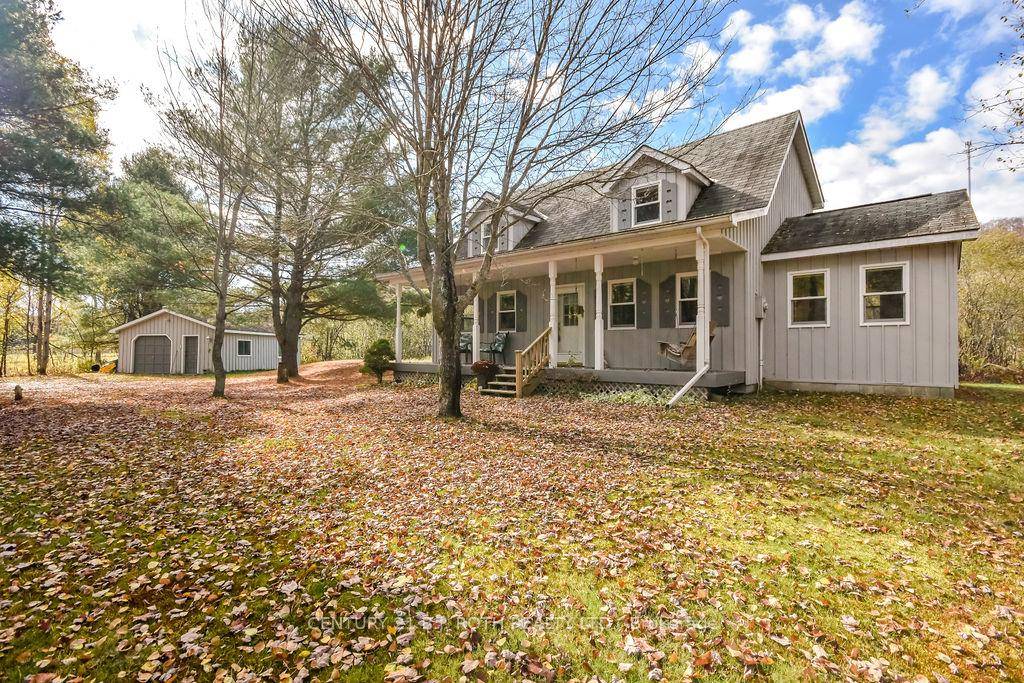 Charming Country Retreat Just Minutes from Huntsville !