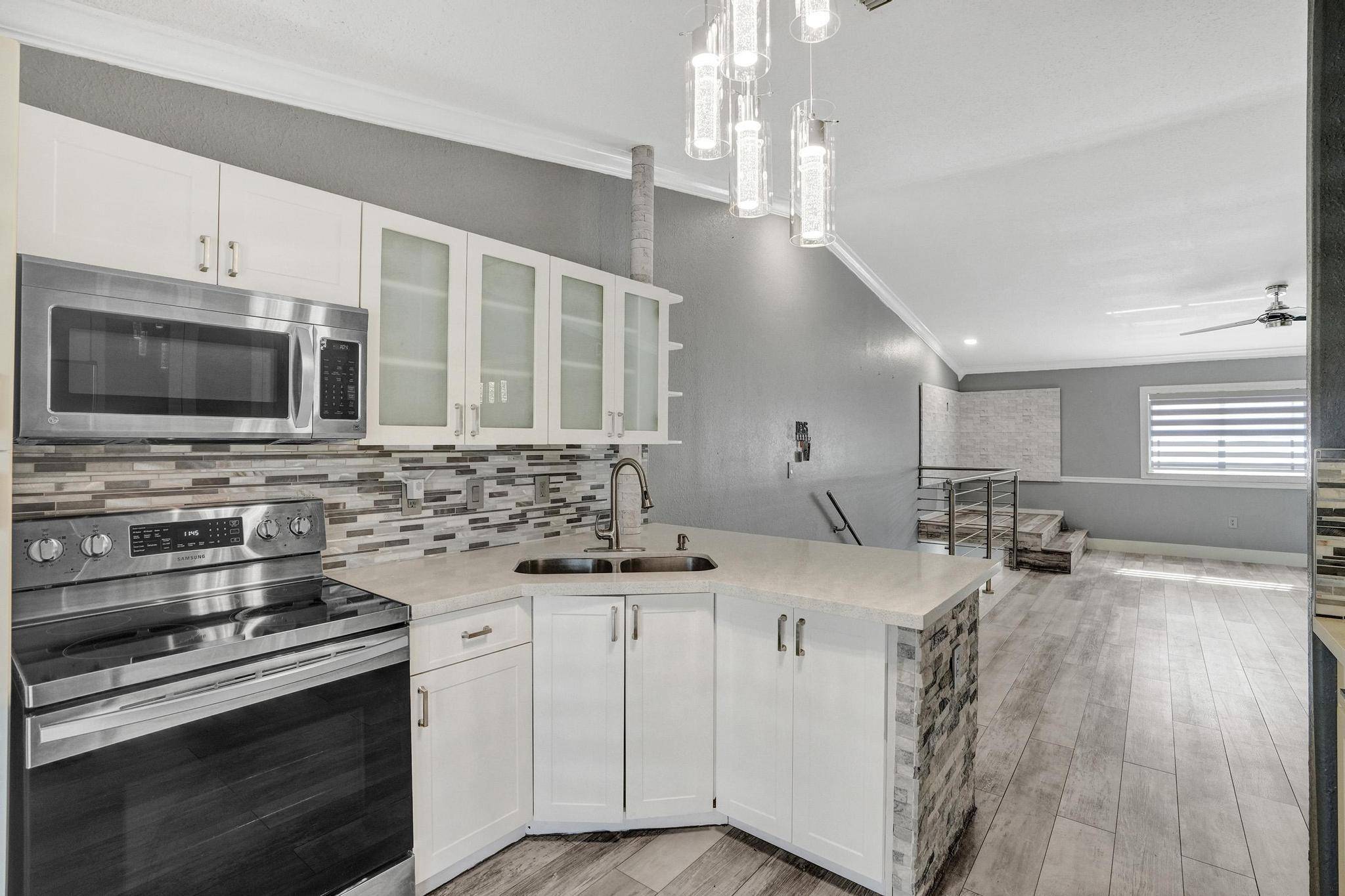 Introducing a beautifully renovated three bedroom, two bath condo in Hialeah Gardens !
