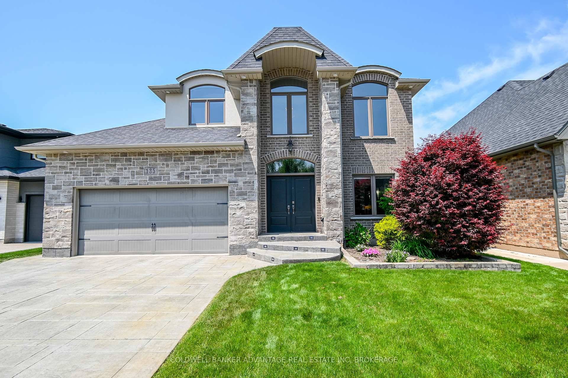 Tucked away on a quiet cul de sac in one of Welland's most desirable neighbourhoods, this custom 2 storey home built by Karisma Homes offers over 4, 200 square feet ...