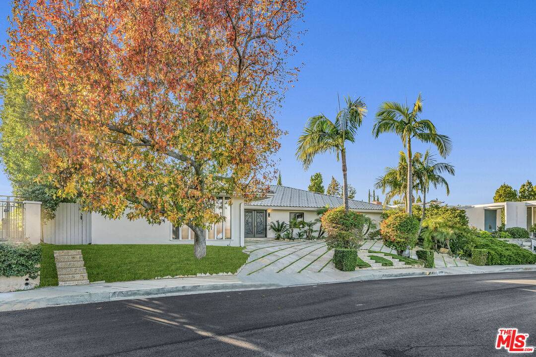 2177 Summitridge Dr 4BR Beverly Hills Post Office | B.H.P.O. La