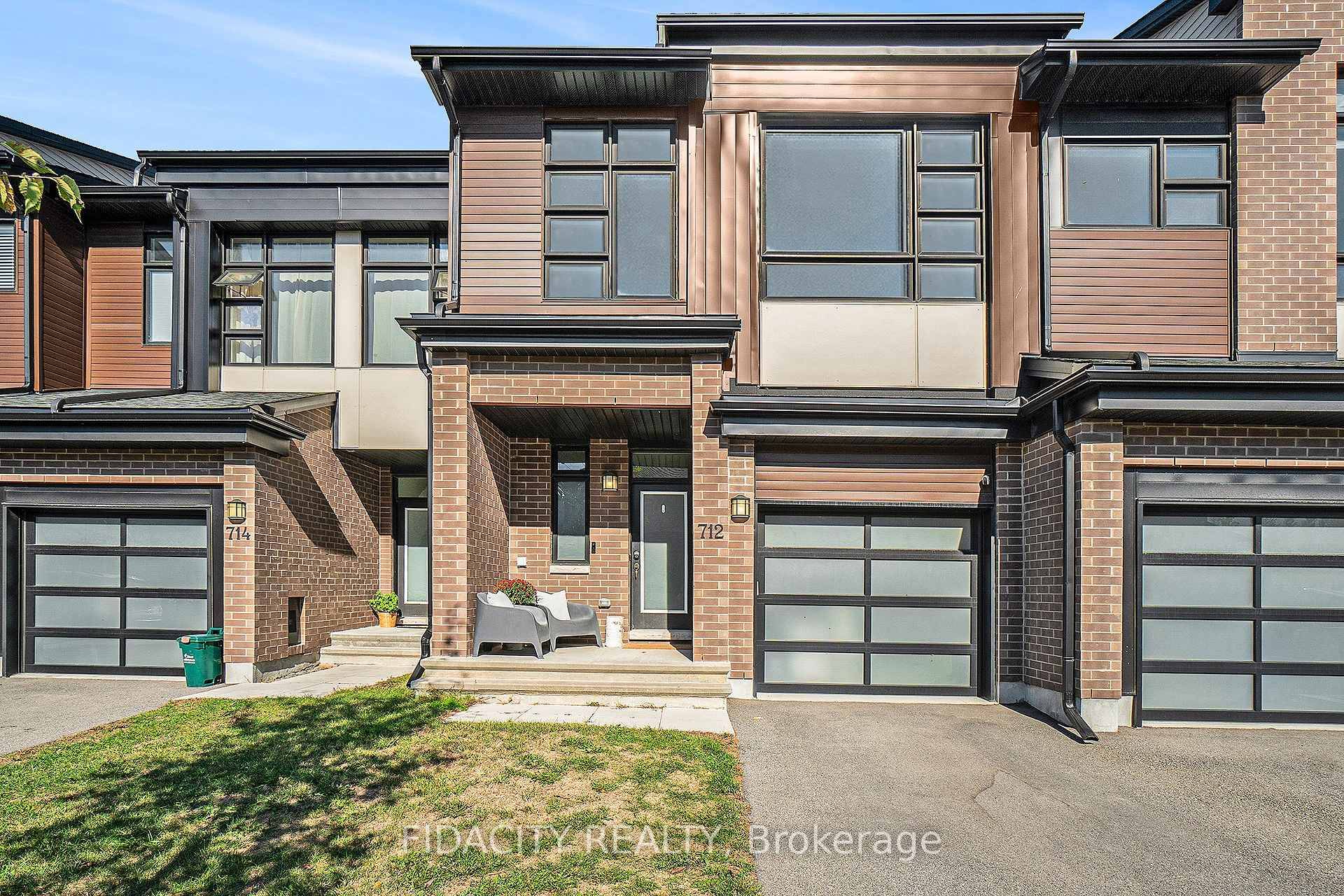 712 Twist Way represents the pinnacle of townhome living in the sought after community of Blackstone.