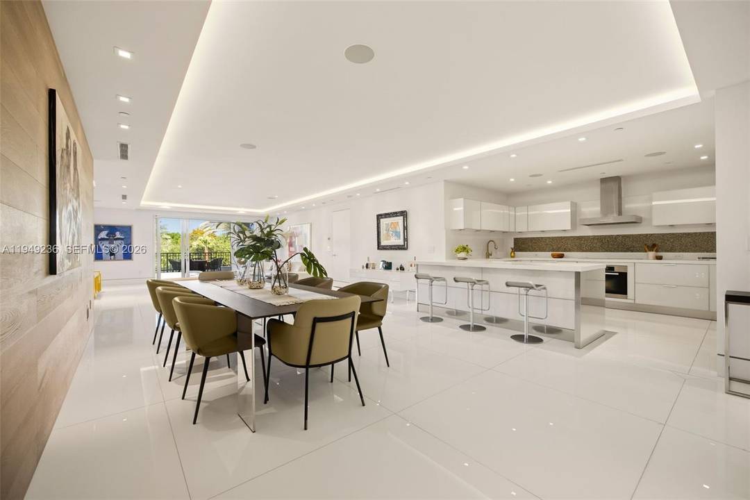 Visionary design and innovative craftsmanship define this ultra luxurious residence at the exclusive Residences at Vizcaya, an intimate collection of only 18 homes set along the picturesque Biscayne Bay in ...