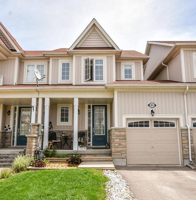 This is the one ! 3 Bedroom, 2 Bathroom Townhouse Backs Onto A Ravine amp ; Has A Finished Rec Room And 3 Piece Bathroom In The Basement.