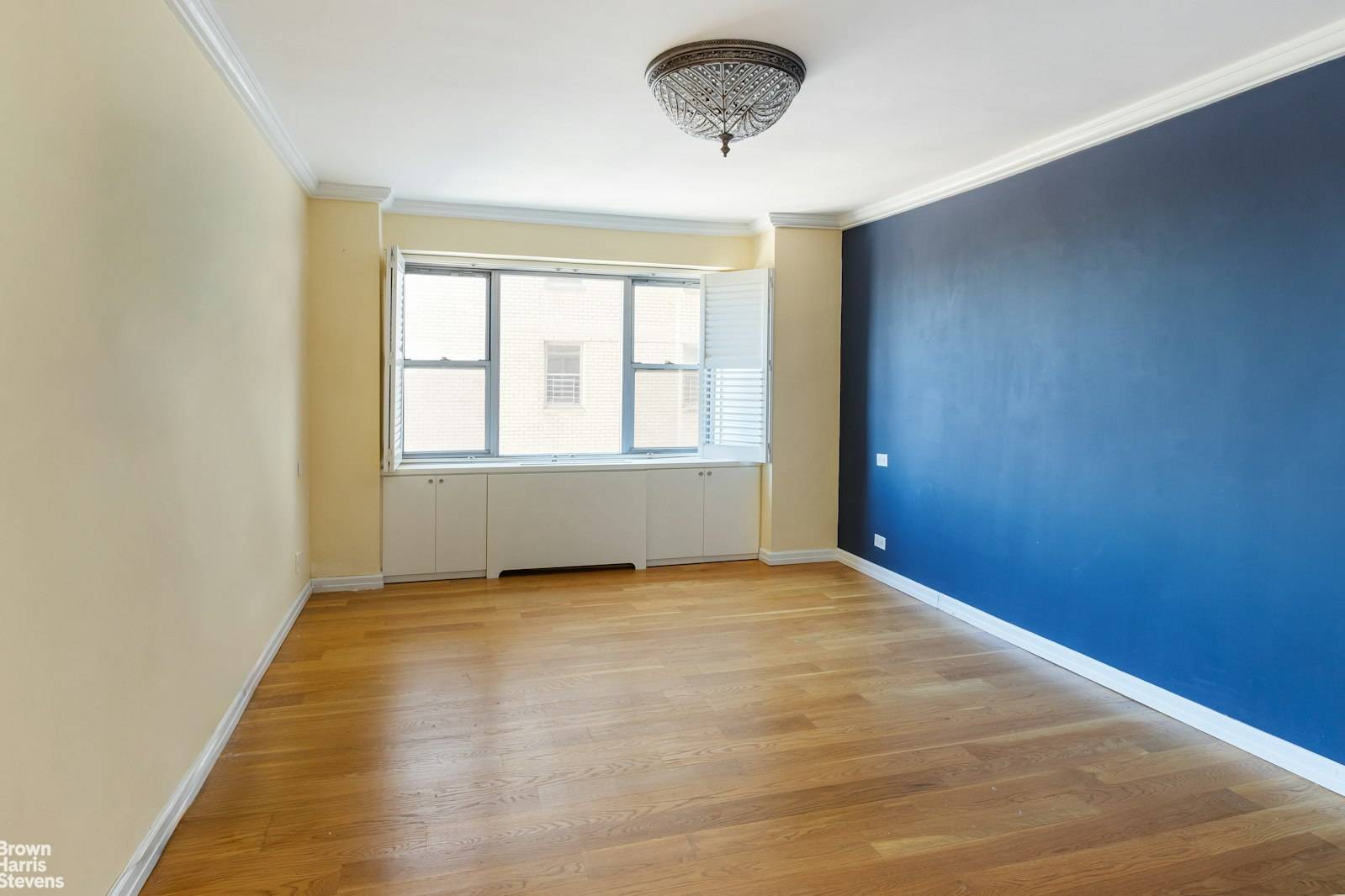 This luxurious Sutton Place Neighborhood is now offering a sprawling high floor, two bedrooms, two bath home.