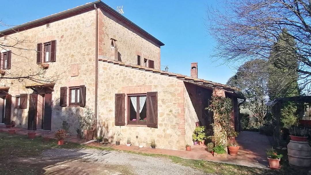 For sale dream house in Val d' Orcia, Tuscany. Luxury properties, villas, typical Tuscan farmhouses, cottages for sale in Pienza, Val d'orcia.
