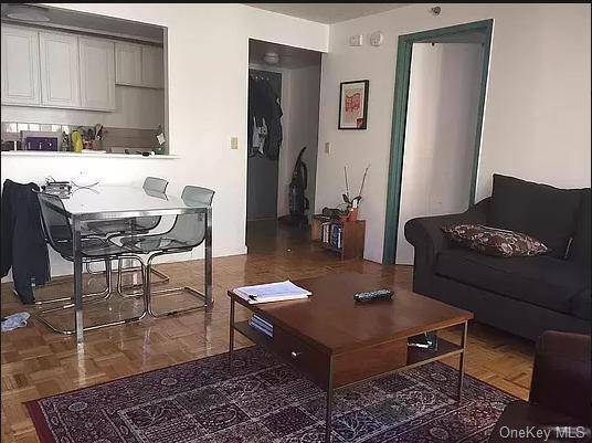 One bedroom available in Prime LES locationApartment Features Large windows throughout Queen sized bedroom w built in closet Large living area that can fit a dining table and lounge area ...