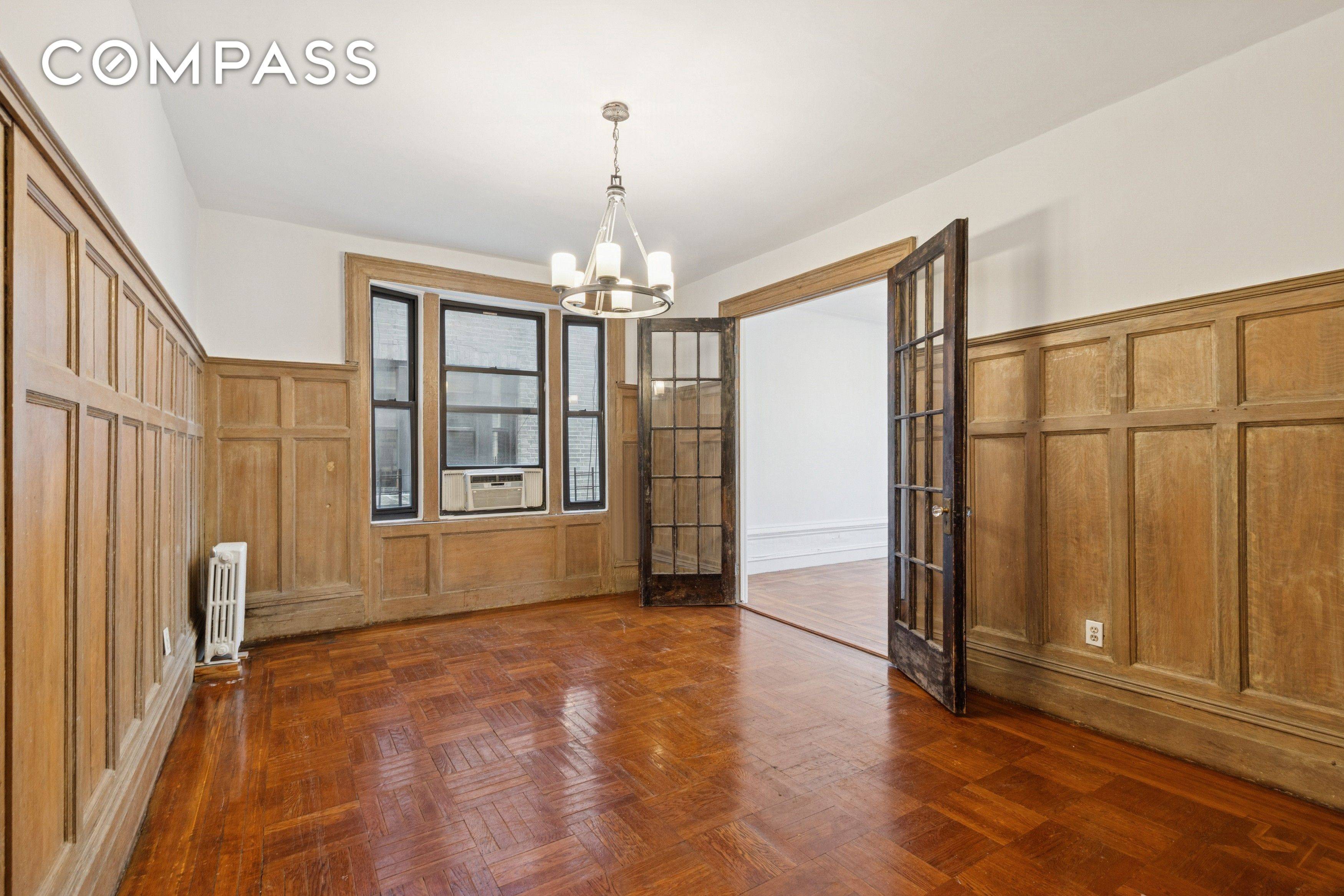 SPRAWLING FLEX 3 BEDROOM IN HUDSON HEIGHTS Understated elegance and prewar charm take center stage in this 6 room convertible 3 bedroom offering a sophisticated antidote to the mass of ...