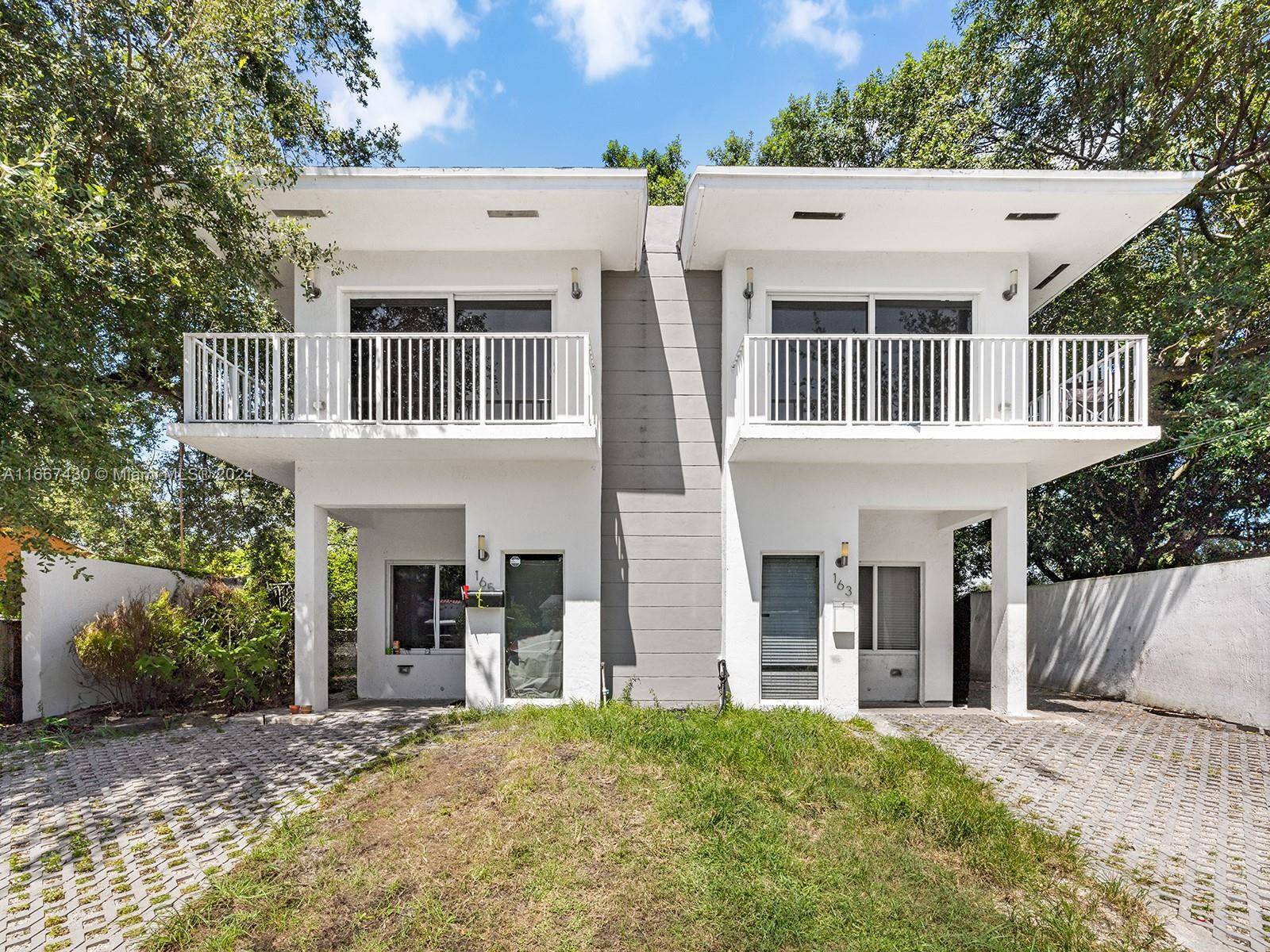 GREAT OPPORTUNITY TO ACQUIRE A FULLY RENTED DUPLEX IN UP AND COMING LITTLE RIVER !