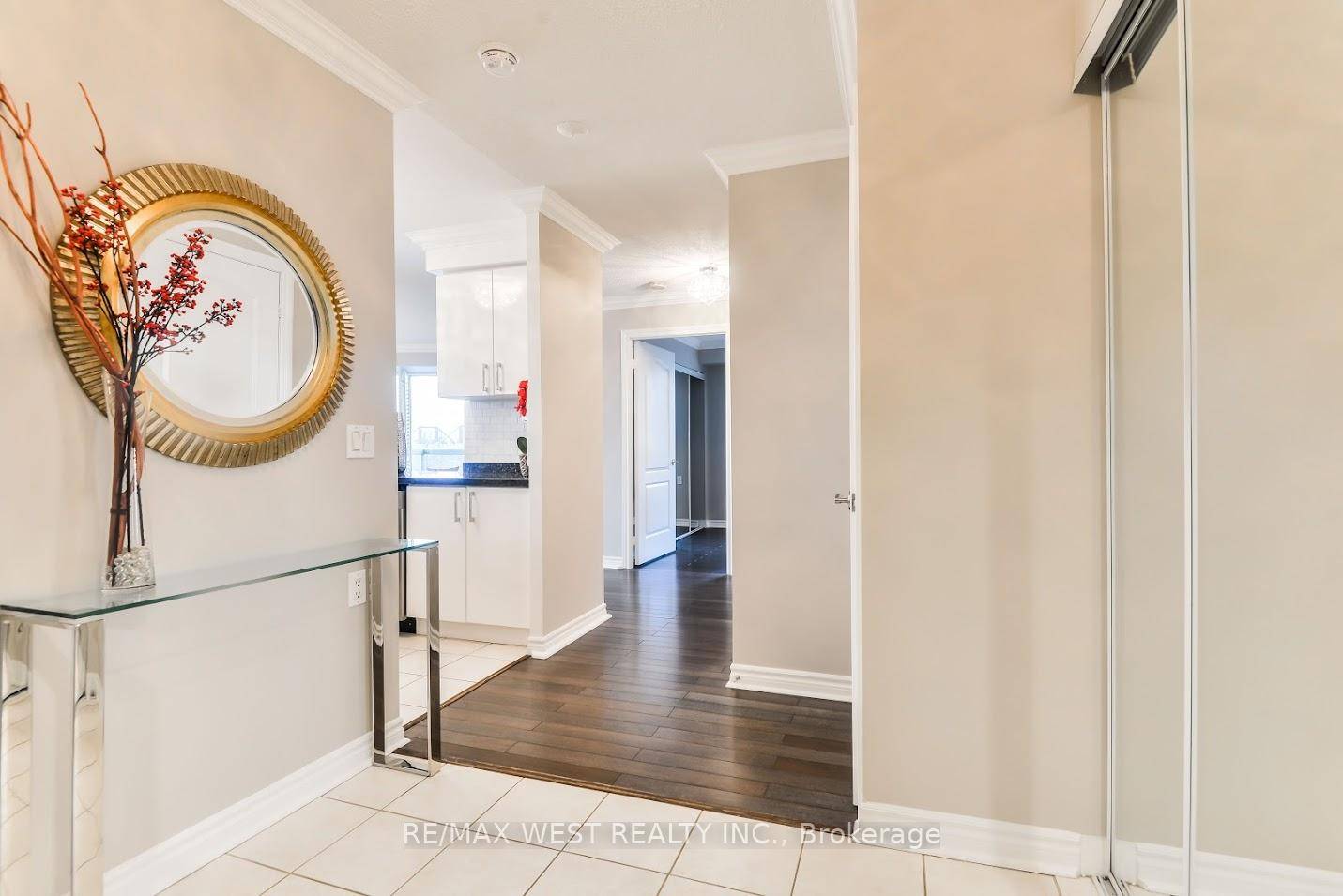 Absolutely Stunning ! ! Sun Filled and Spacious CORNER MODEL SUITE !