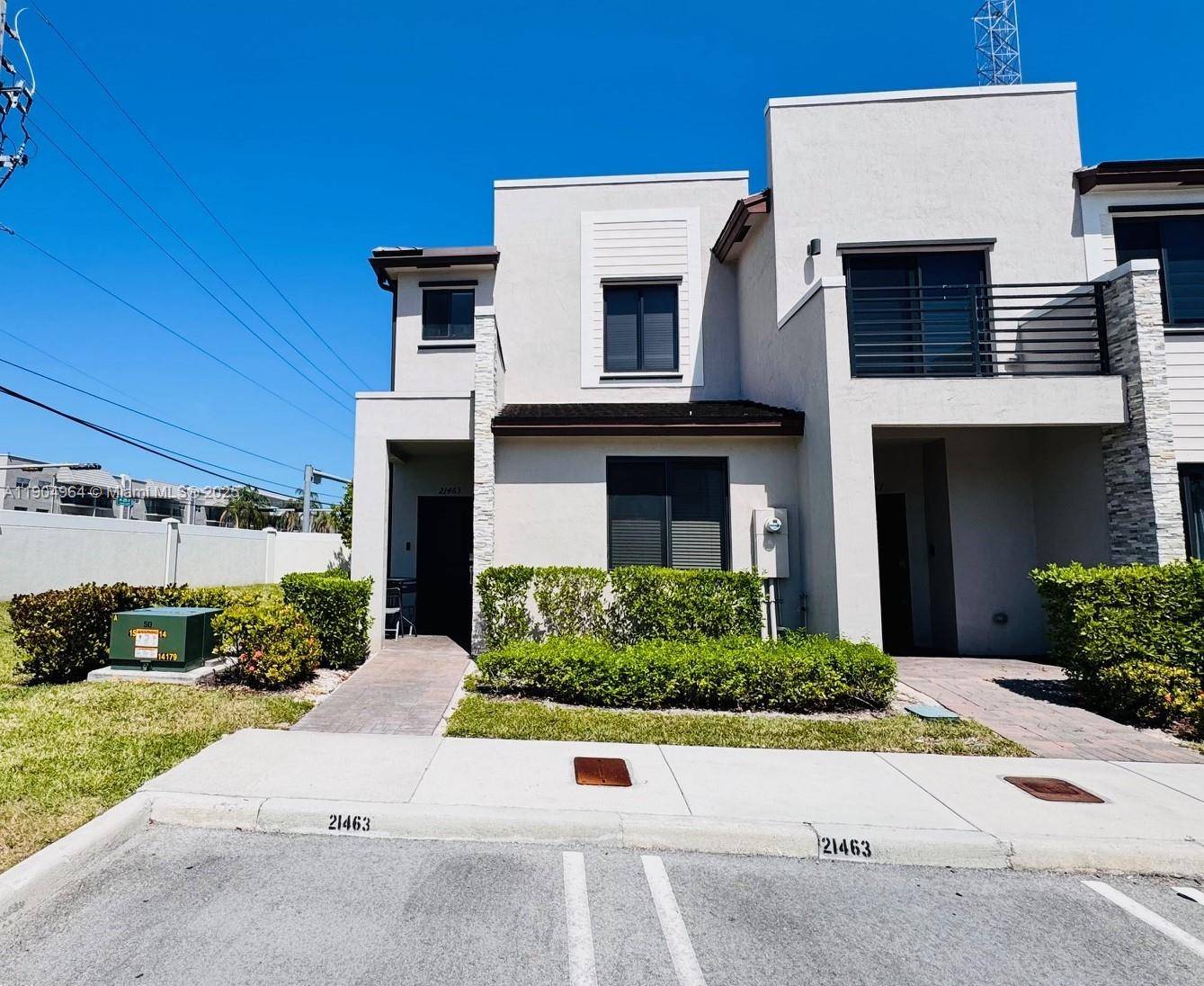 Do not miss the opportunity to obtain this gem at a great price !