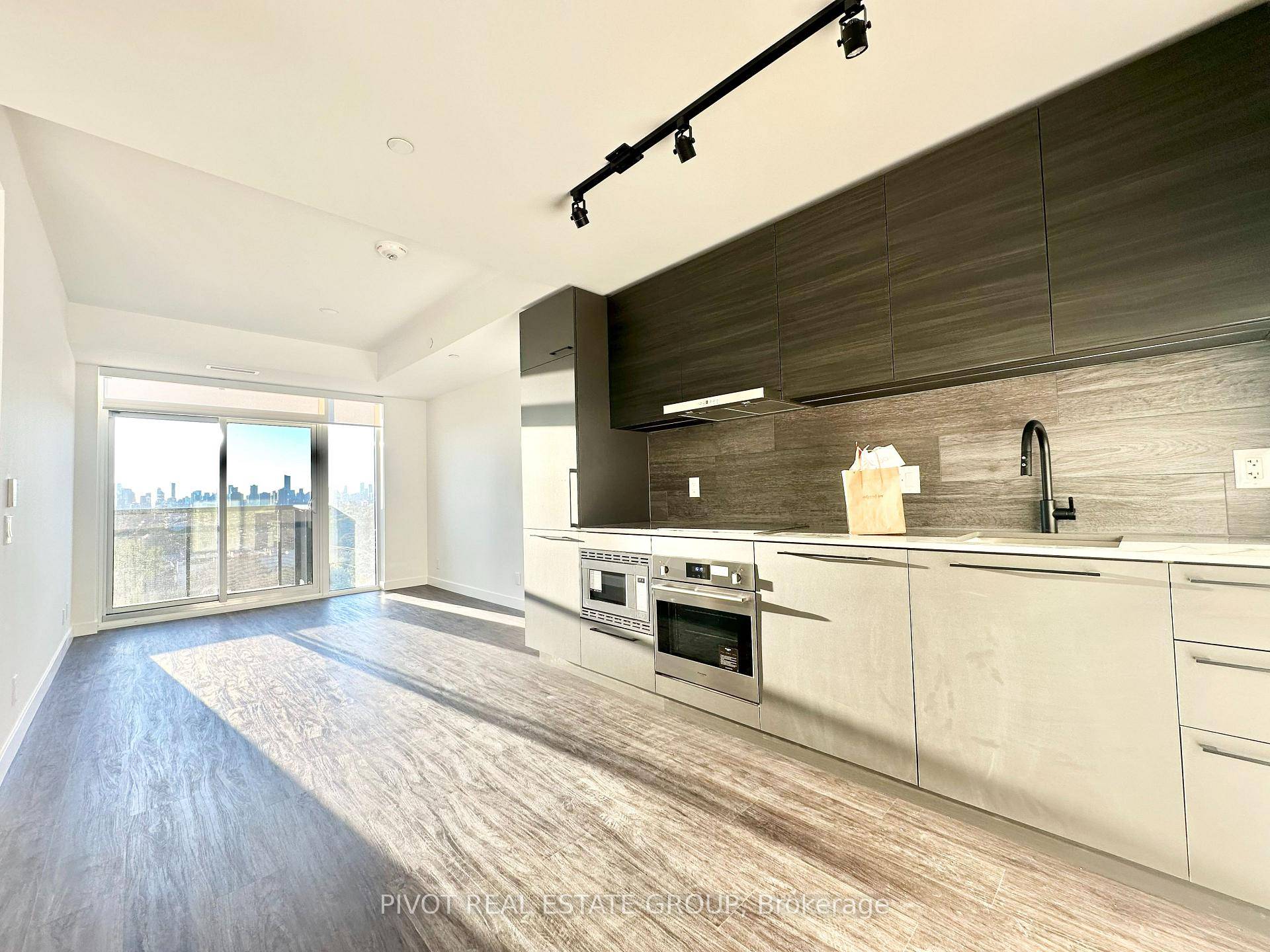 Be the first to live in this stylish 503Sqft 1 BED, 1 BATH west facing unit at Queen amp ; Ashbridge !