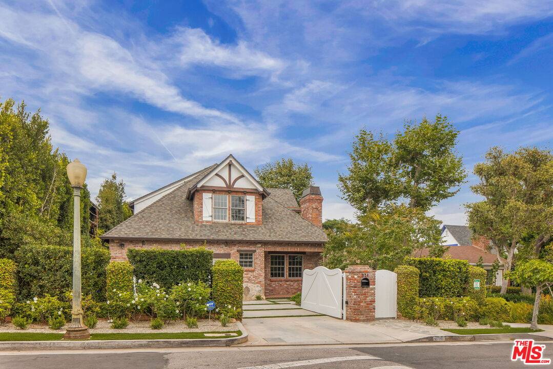 314  S Anita Ave 6BR Brentwood La