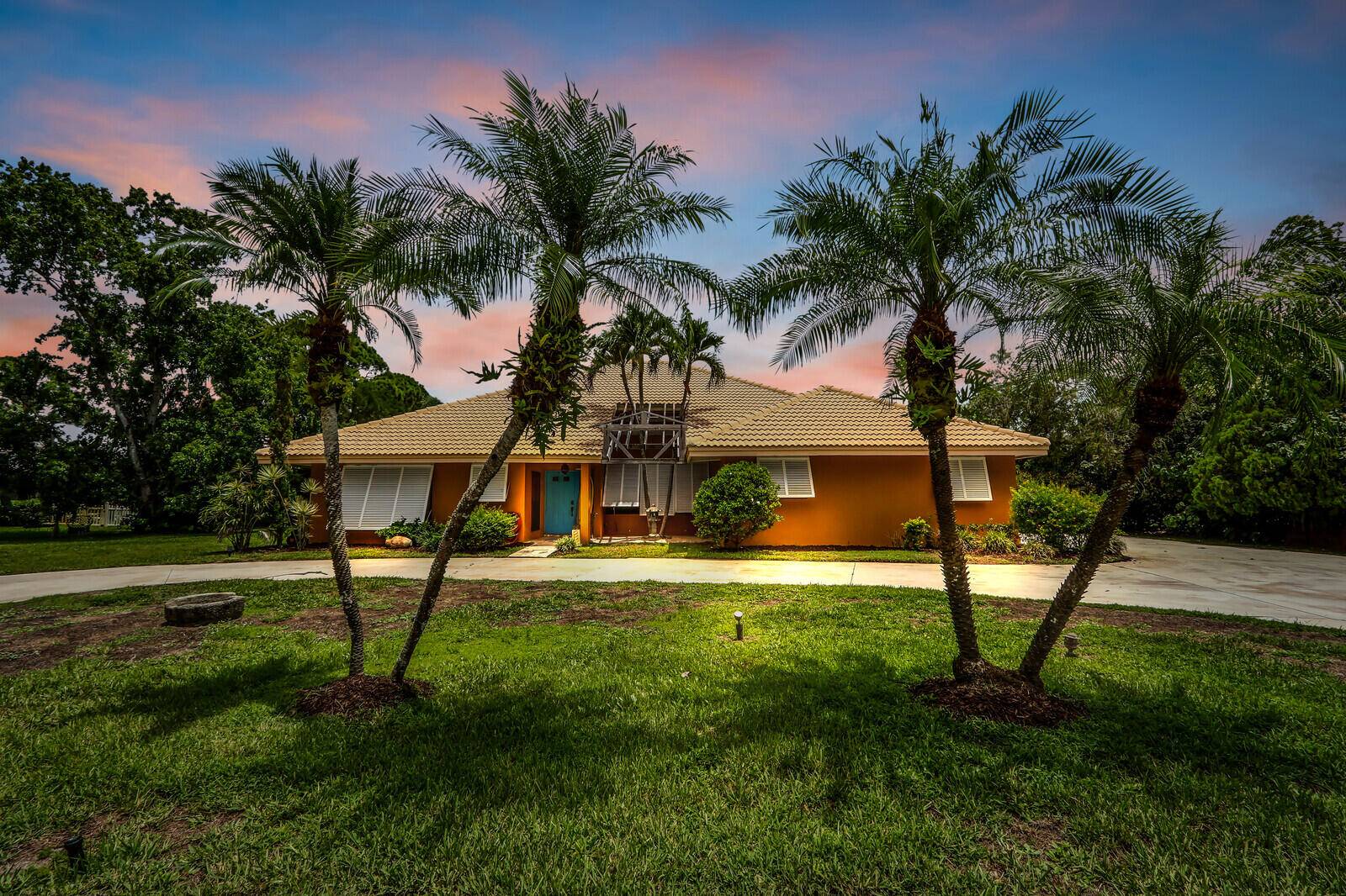 This 3 bedroom with 2 full bathroom CBS pool home is located on over an acre of property for privacy.