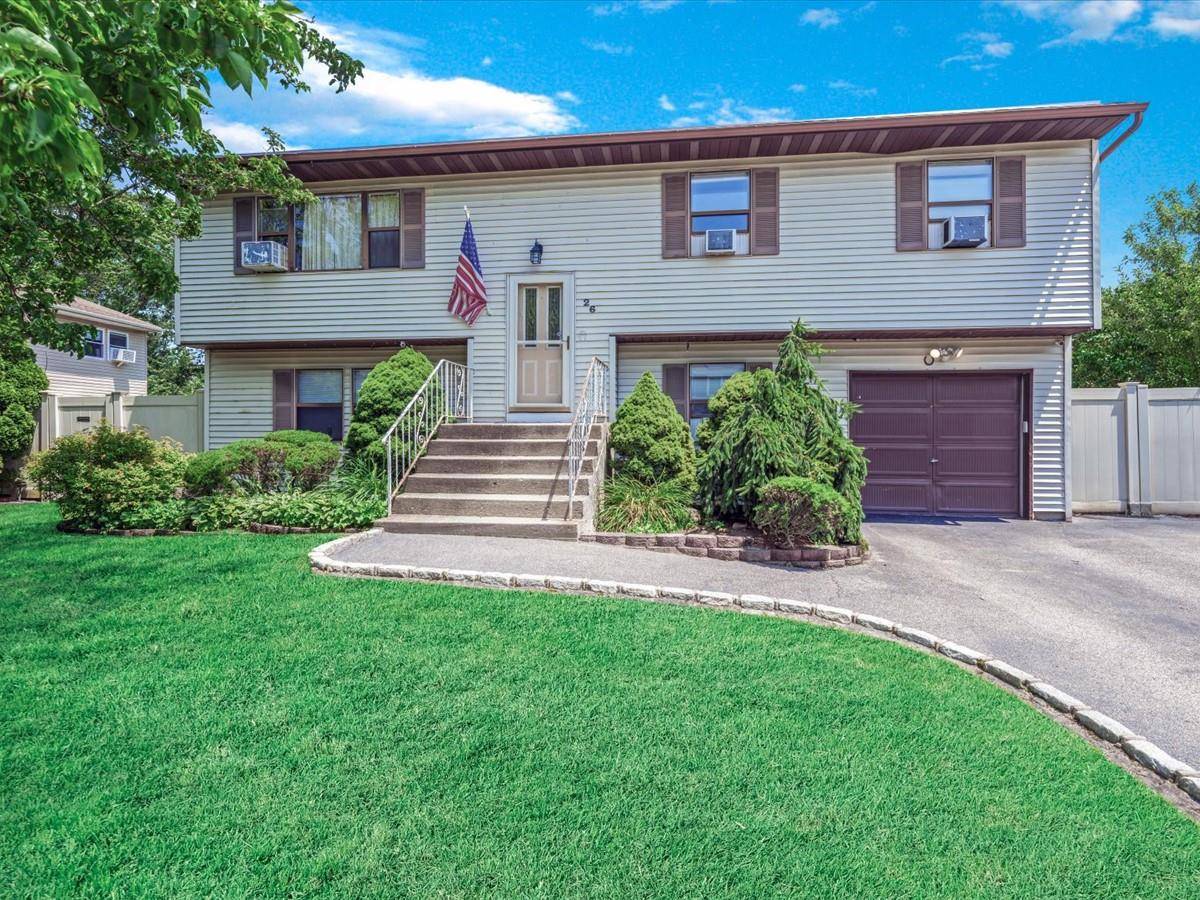 Opportunity knocks in Islip !