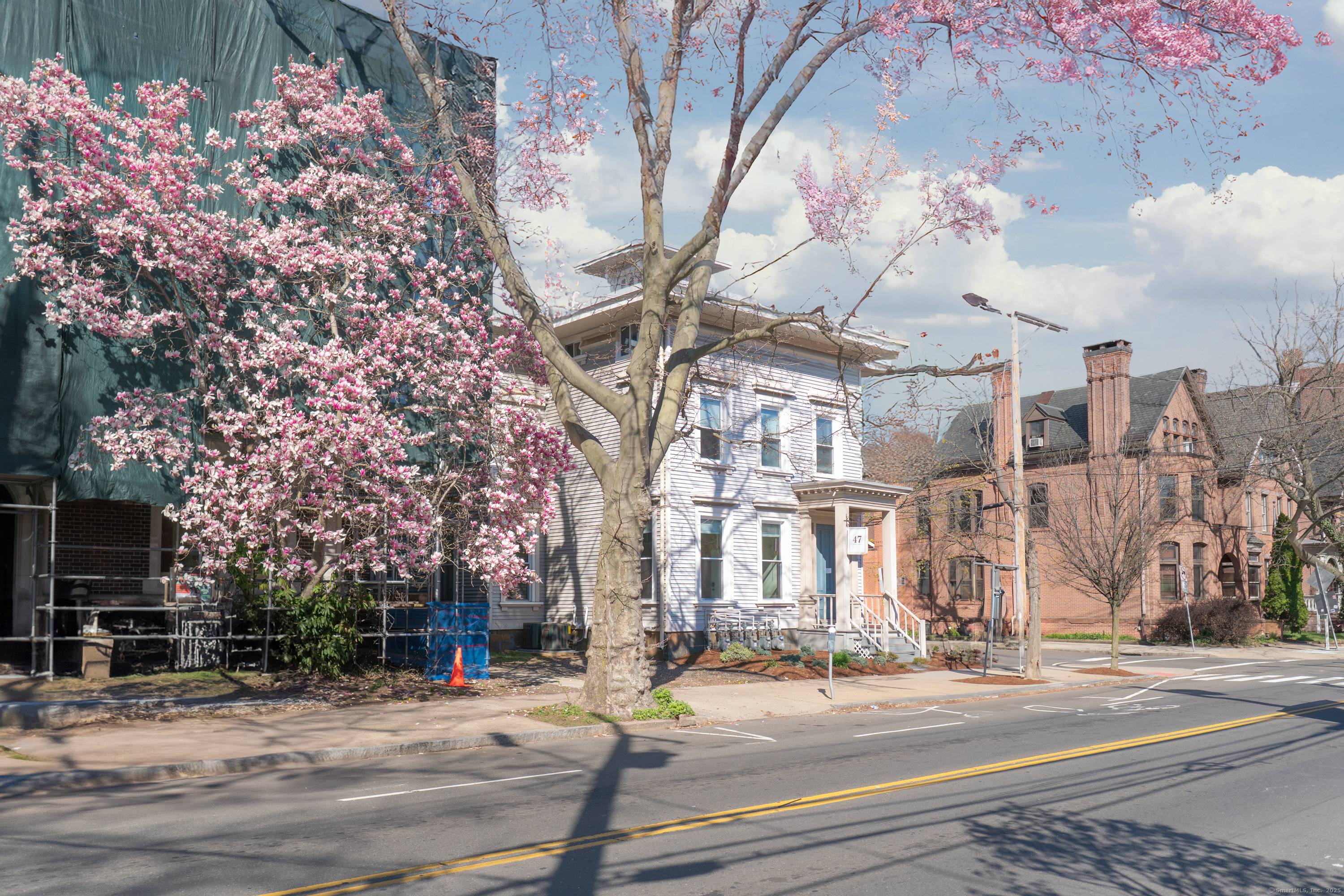 Architect renovated East Rock Gem, with walkability to Yale and downtown Incredible opportunity to own an architect renovated, south facing, fully leased up 5 unit building with parking, located on ...