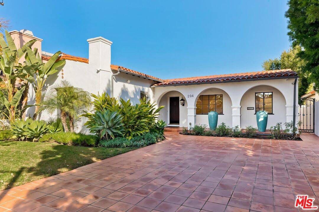 204  S Camden Dr 3BR Beverly Hills La