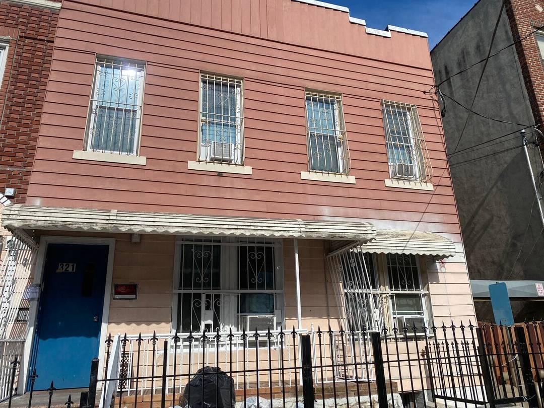 Brooklyn Milford Street Solid BRICK semi attached TOTALLY NEWLY GUT RENOVATED legal 4 family with 2 three bedroom amp ; 2 Two bedroom apartment with huge living room amp ; ...