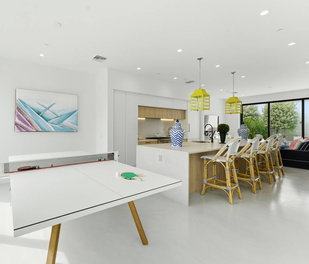 A new development of only 14 exclusive, contemporary townhomes.