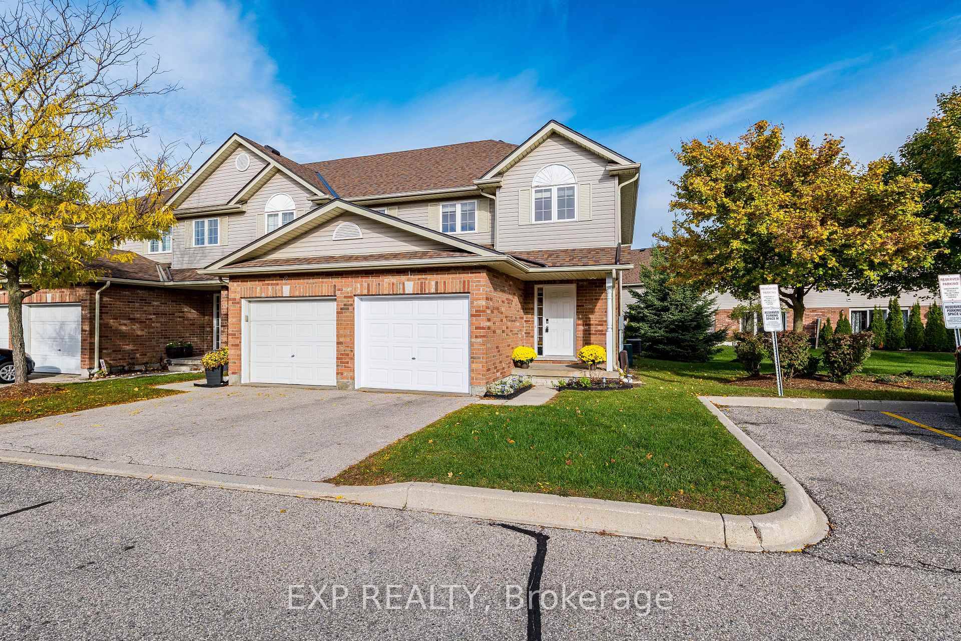 A Beautifully Maintained End Unit Townhome Tucked Away In A Quiet, Family Friendly Complex In Country Hills East.